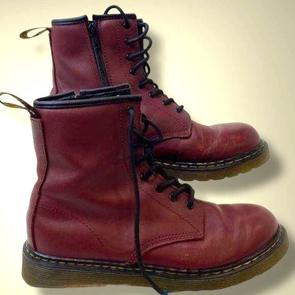 Women's Size 7 DR. MARTENS Red Leather Lace Up Side Zip 1460Y Combat Boots EUC - Picture 2 of 10